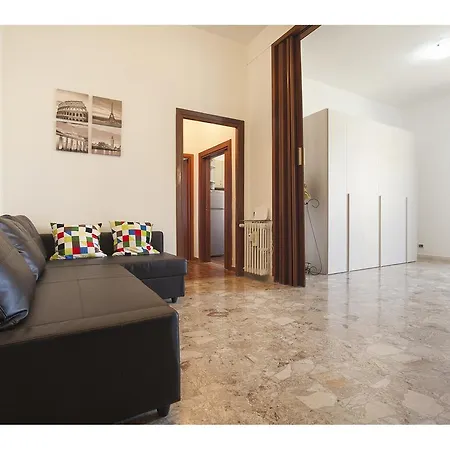 Casa Etruria * Rome